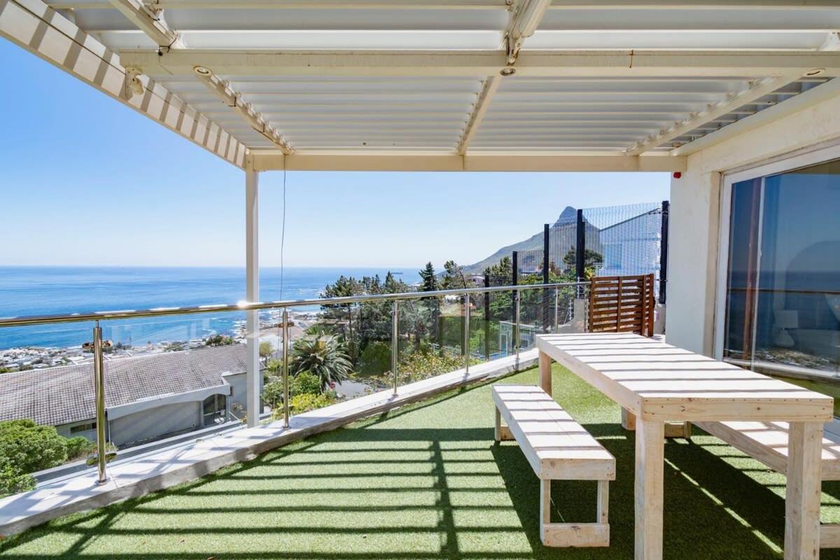 Mountain Oasis Oceanic Dreams, Inverter