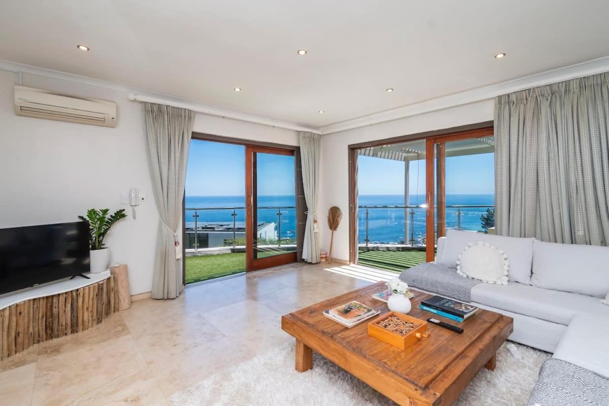 Mountain Oasis Oceanic Dreams, Inverter Holiday home